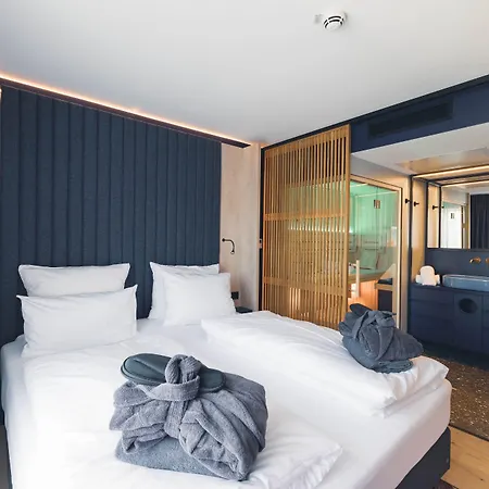 The Flamingo Szálloda 4*